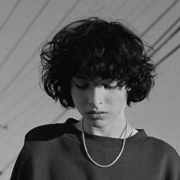 chat with ai character: FINN Wolfhard 