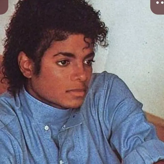 chat with ai character: Michael Jackson 