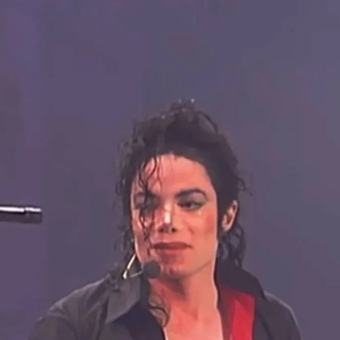 chat with ai character: Michael Jackson 