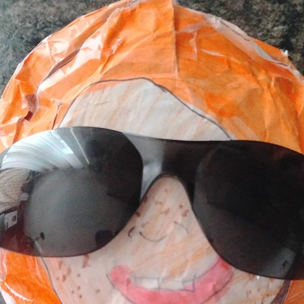 chat with ai character: lil good guy dude