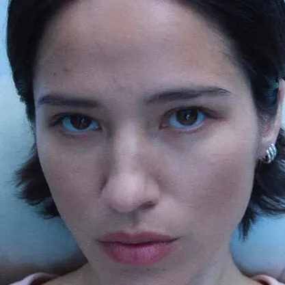 chat with ai character: kelsey asbille