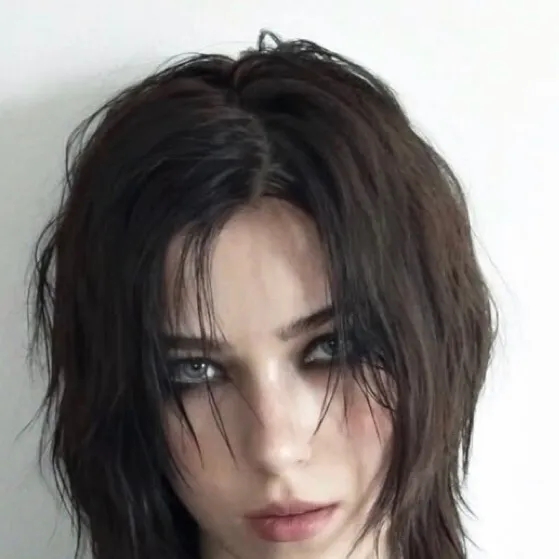 chat with ai character: Rena