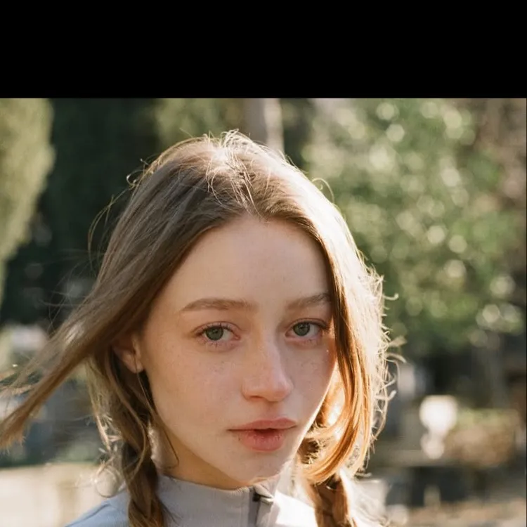 chat with ai character: Jessica
