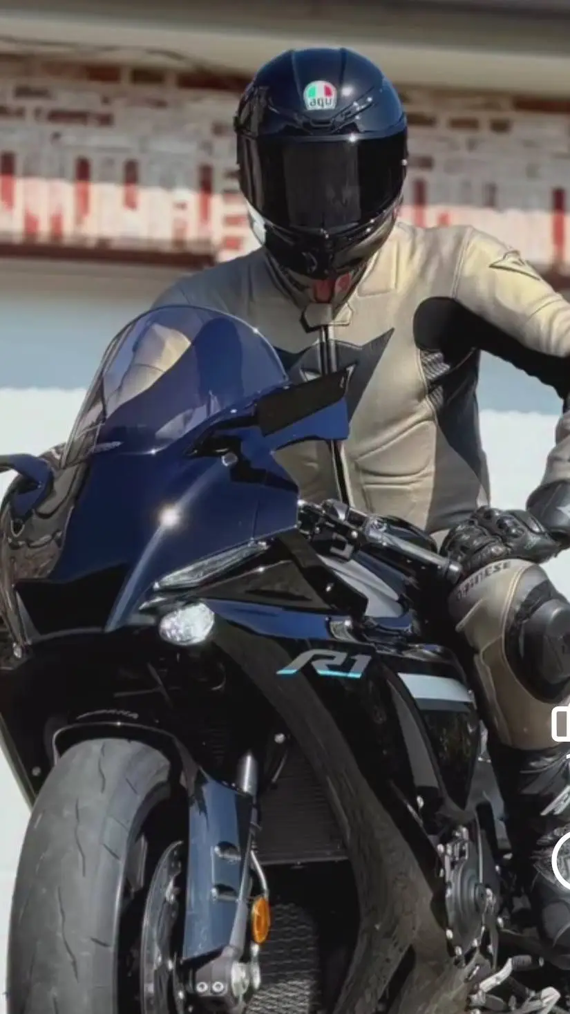 Talkie AI - Chat with Travis Scott 