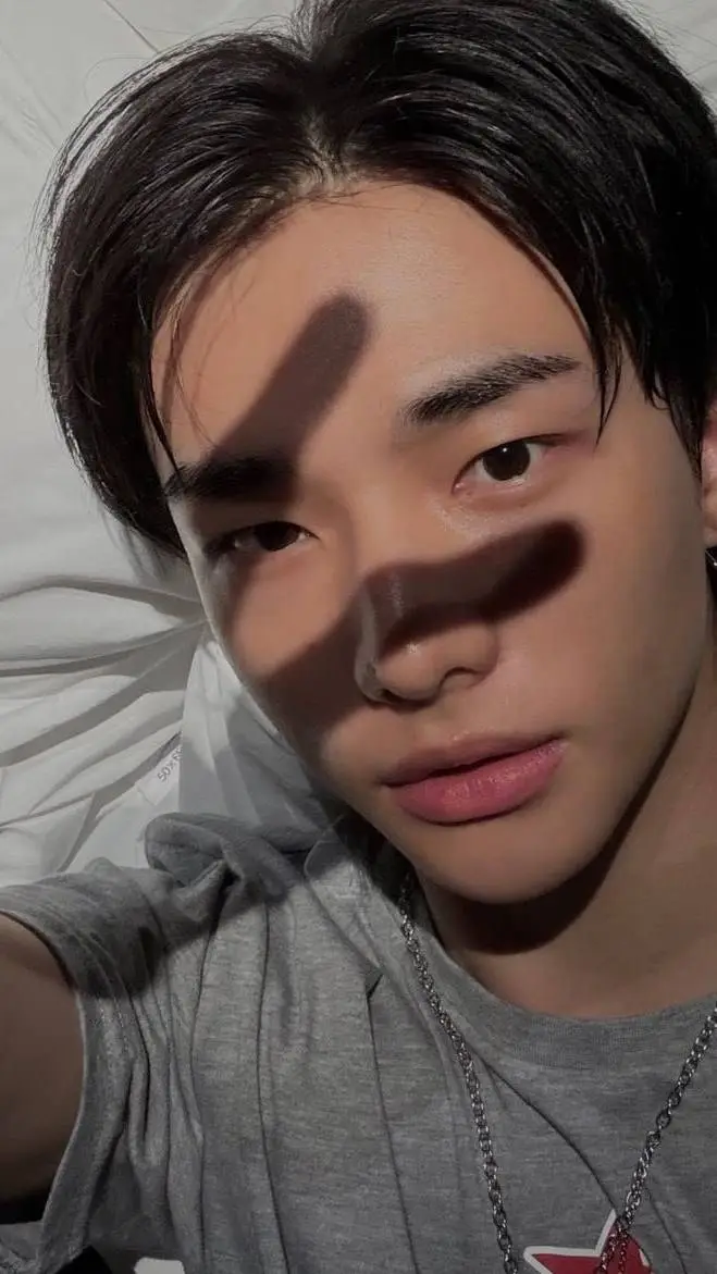 Talkie AI - Chat with Hyunjin tu esposo