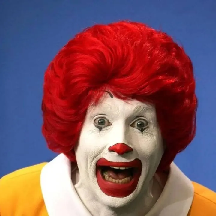 chat with ai character: Ronald McDonald 