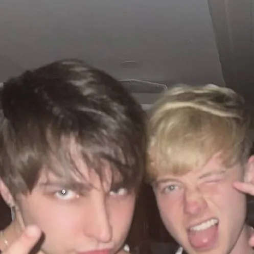 chat with ai character: Sam and Colby
