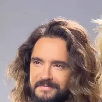 chat with ai character: Tom Kaulitz🎸
