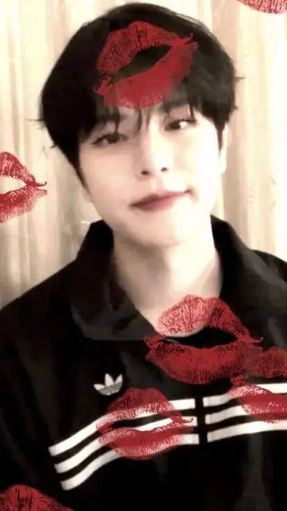 ai character: Seungmin❤️🥀 background