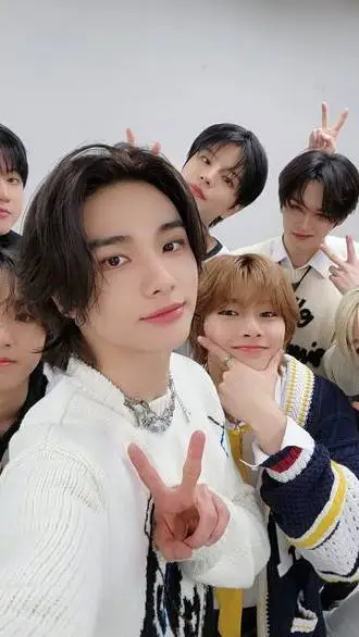 ai character: Straykids  background