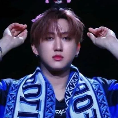 chat with ai character: Seo Changbin BL 