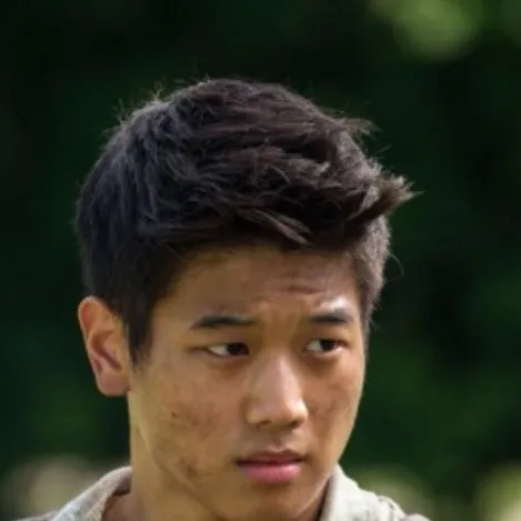 chat with ai character: Minho maze runner 