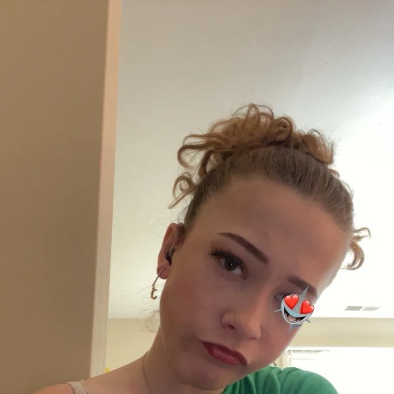 chat with ai character: Jessie