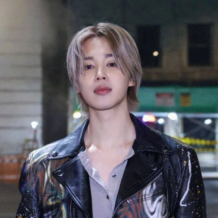 chat with ai character: Park jimin