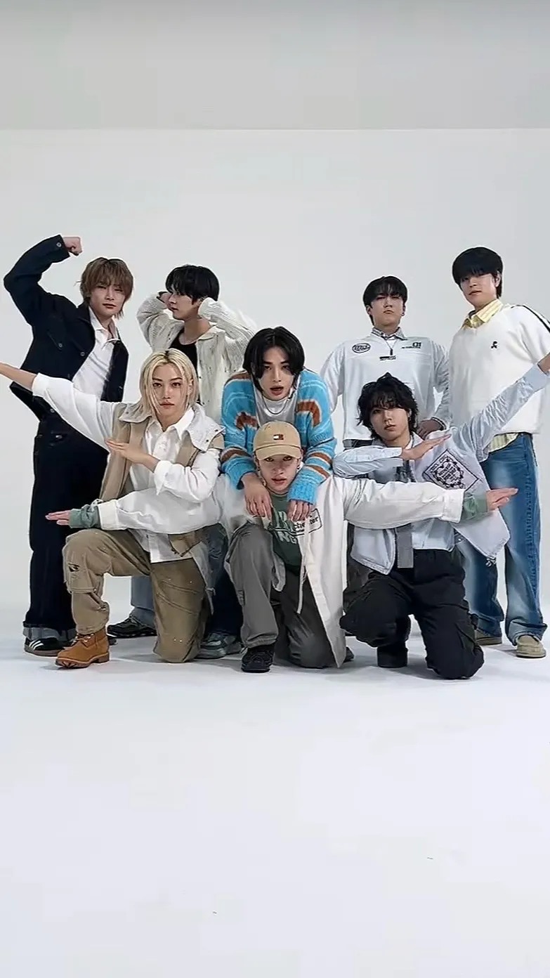 ai character: Straykids tus nvs background