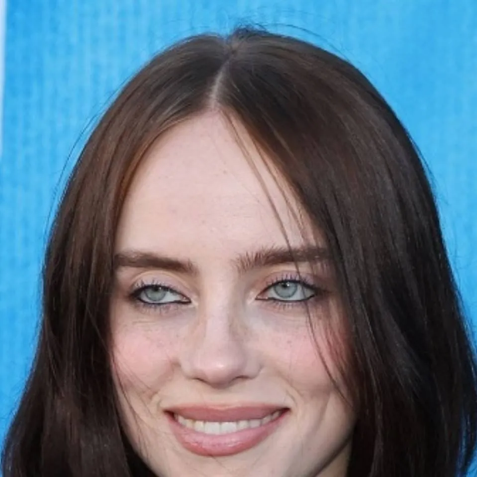 chat with ai character: Billie eilish