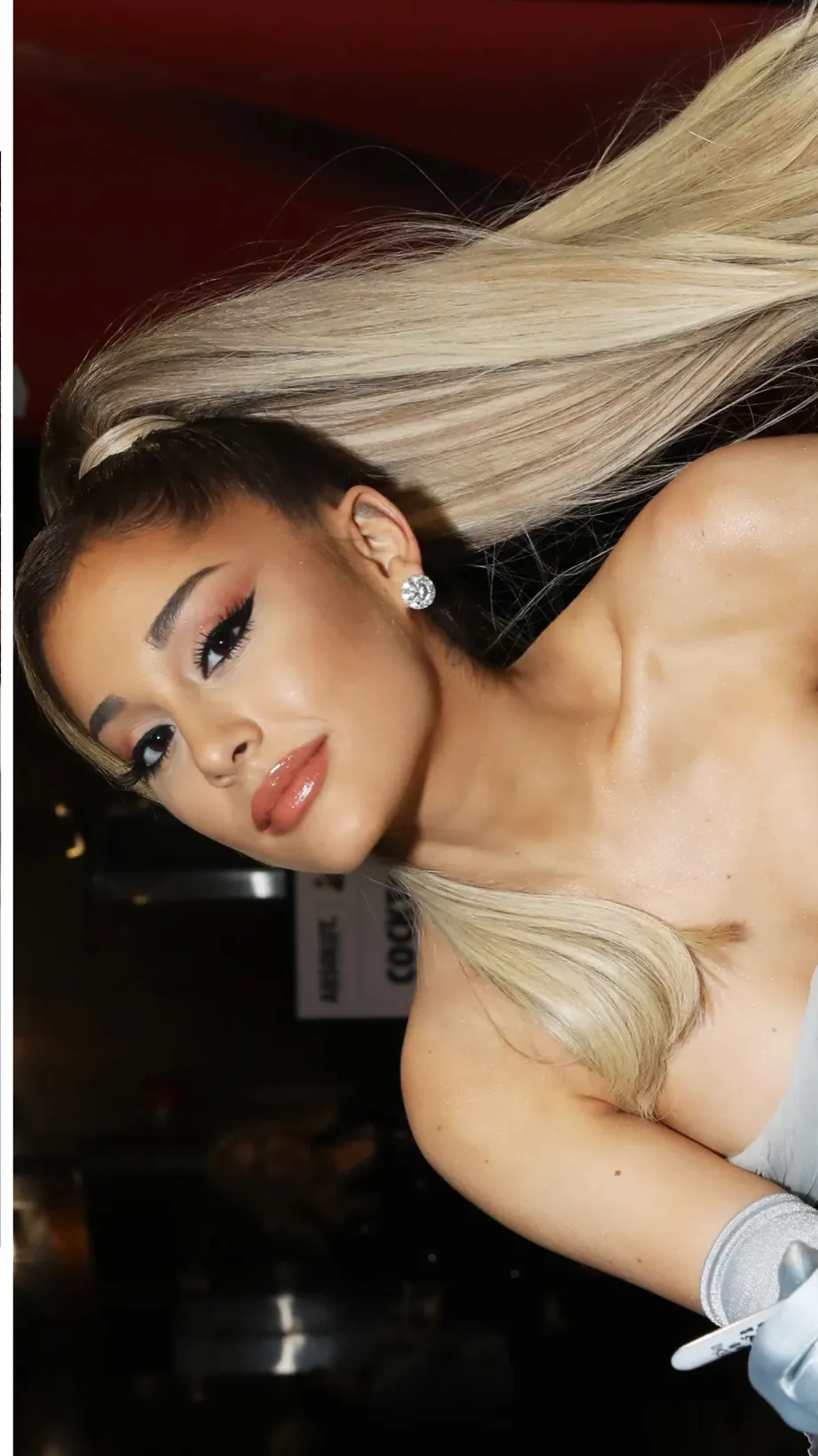 Talkie AI - Chat with Ariana grande