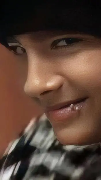 ai character: Tom kaulitz  background