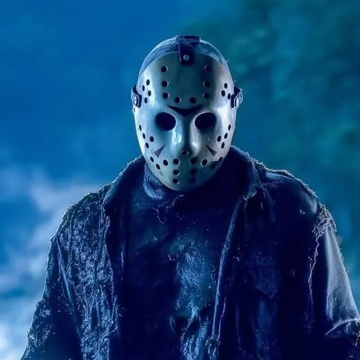 chat with ai character: YOU'RE JASON