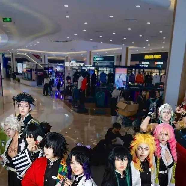 chat with ai character: evento cosplay