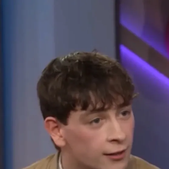 chat with ai character: Dumbo McCartney 