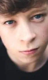 chat with ai character: Louis McCartney 