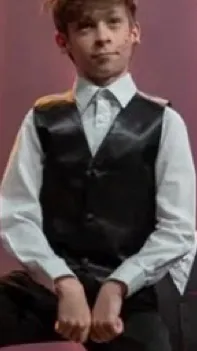 ai character: Louis McCartney  background