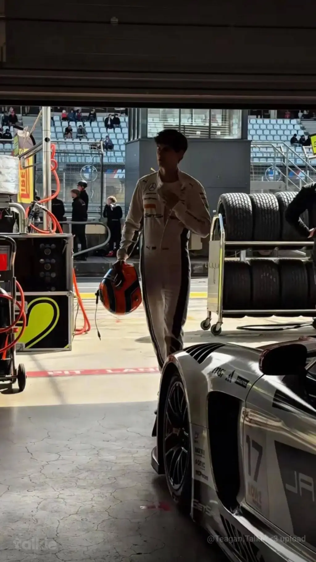 ai character: Shane Smith background
