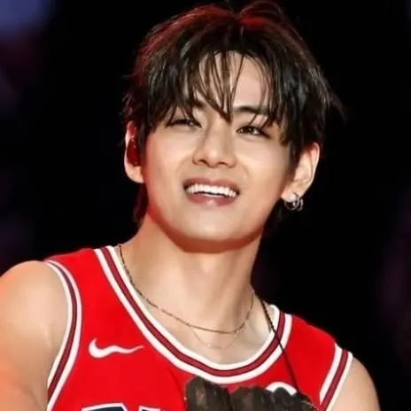 chat with ai character: Taehyung sycho 