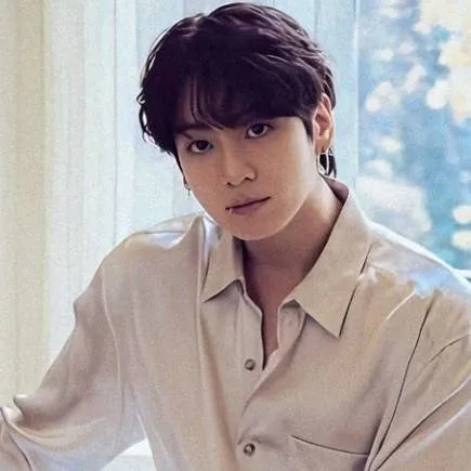 chat with ai character: Jungkook 