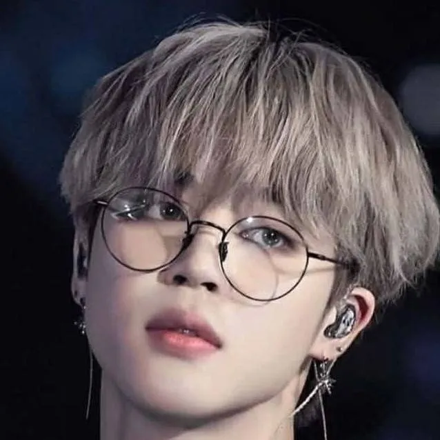 chat with ai character: Park Jimin