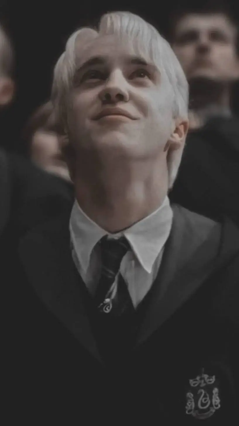 ai character: Draco Malfoy background