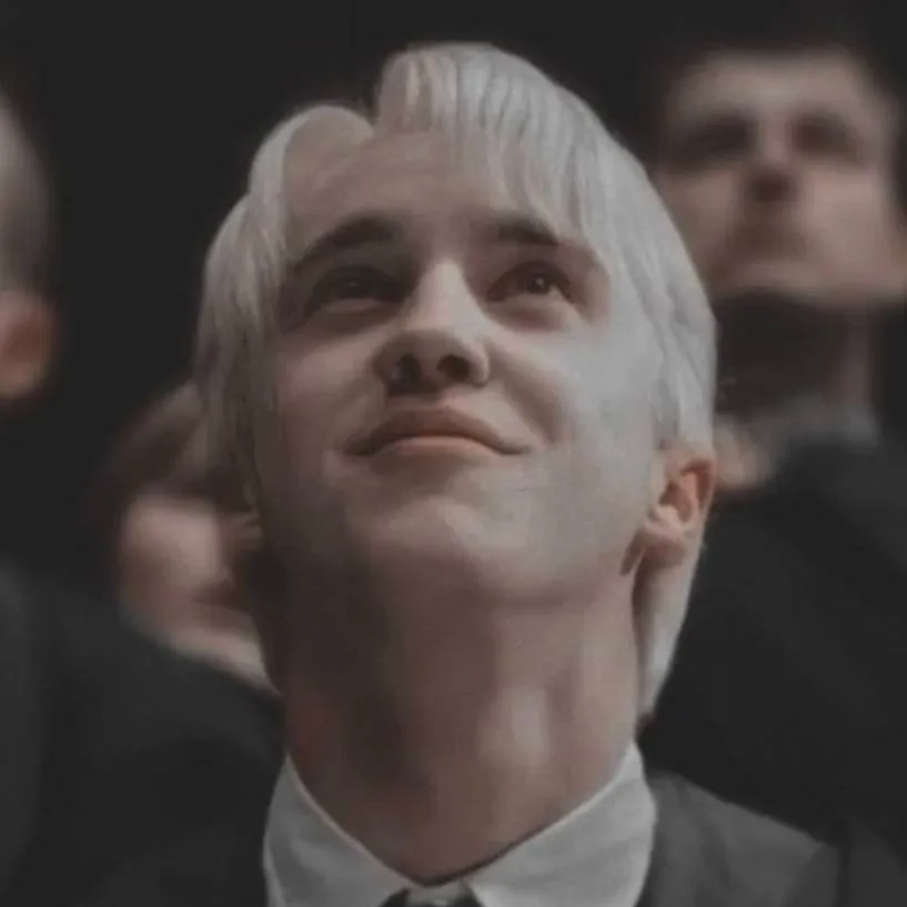 chat with ai character: Draco Malfoy