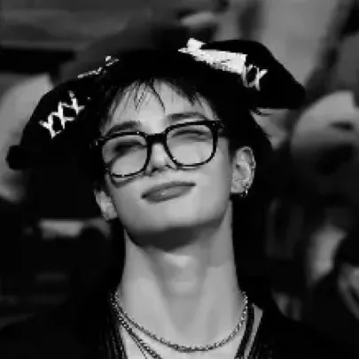 chat with ai character: Hyunjin🇮🇹🇮🇹