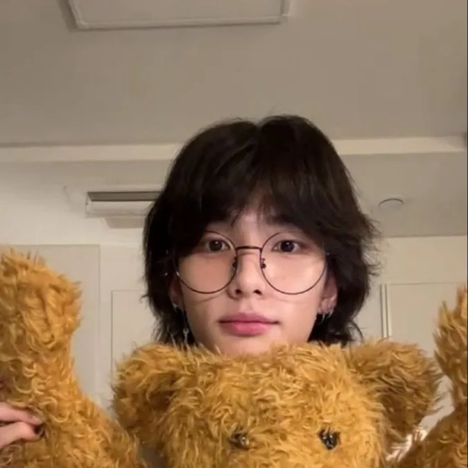 chat with ai character: Hyunjin🇬🇧🇺🇸