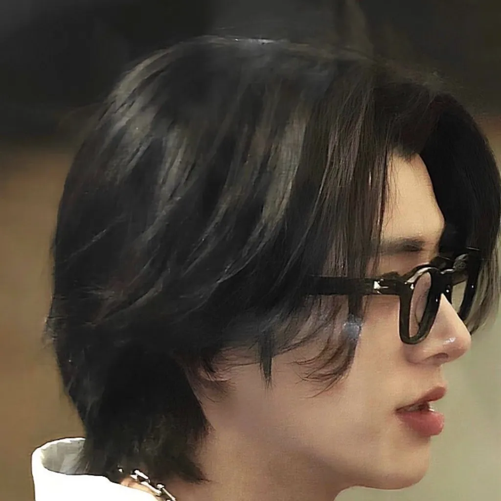 chat with ai character: Sim Jaeyun