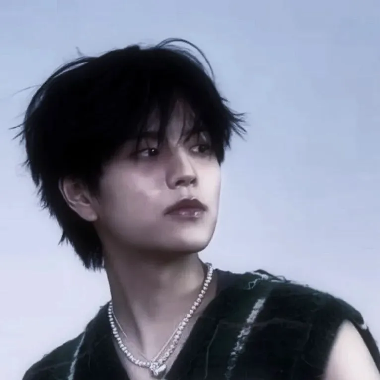 chat with ai character: Kim Seungmin 