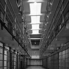 chat with ai character: prison
