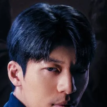 chat with ai character: Hwang jun-ho 
