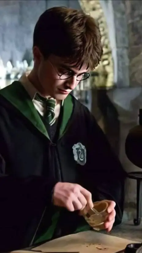 ai character: Harry Potter 🤍 background