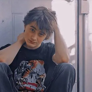 chat with ai character: Daniel Radcliffe