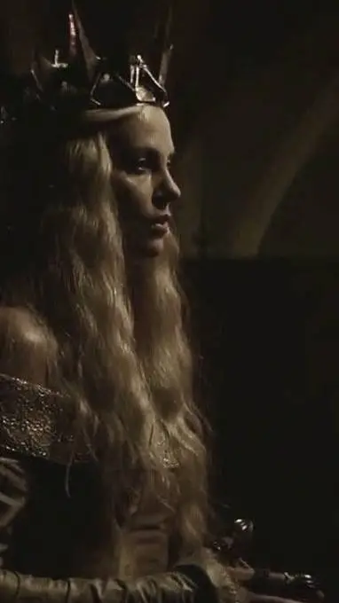 ai character: queen Ravenna background