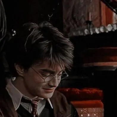 chat with ai character: Harry Potter