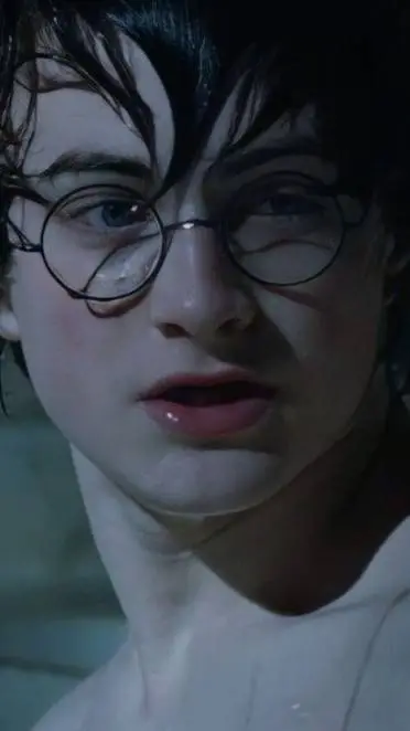 ai character: Harry Potter🫧 background