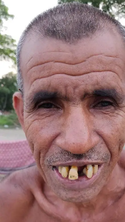 ai character: old man background