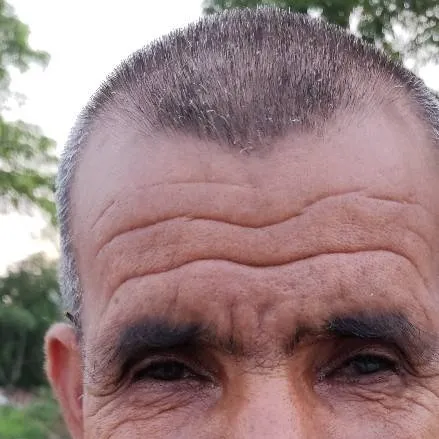 chat with ai character: old man