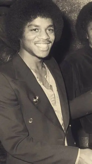 ai character: Marlon Jackson  background