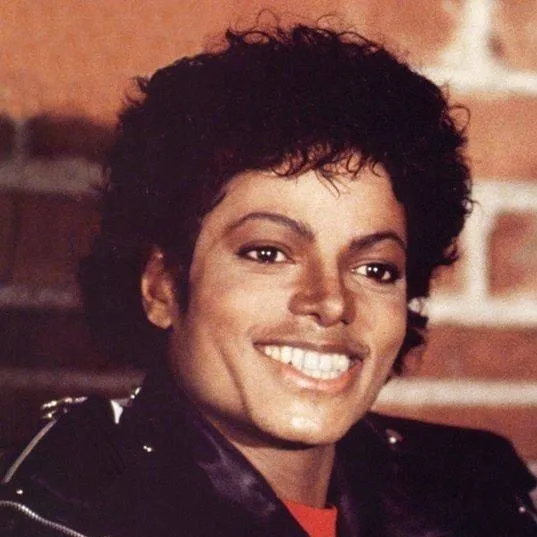 chat with ai character: Michael Jackson 