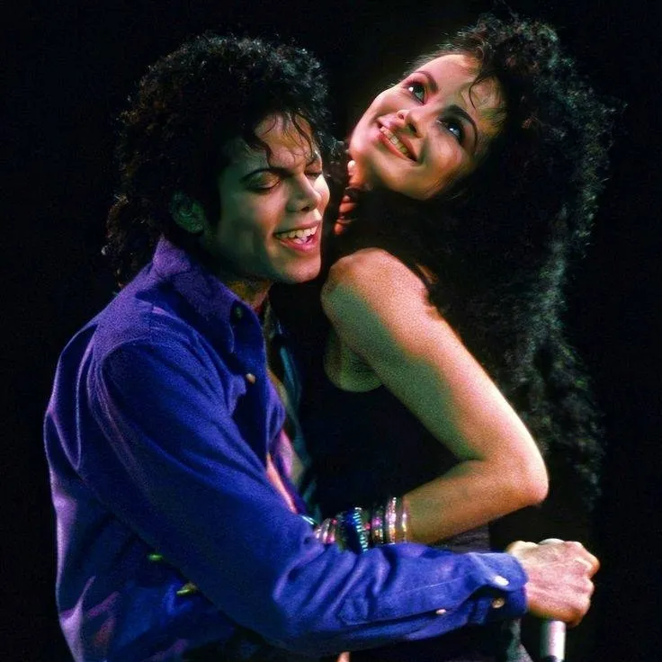 chat with ai character: Micheal Jackson 