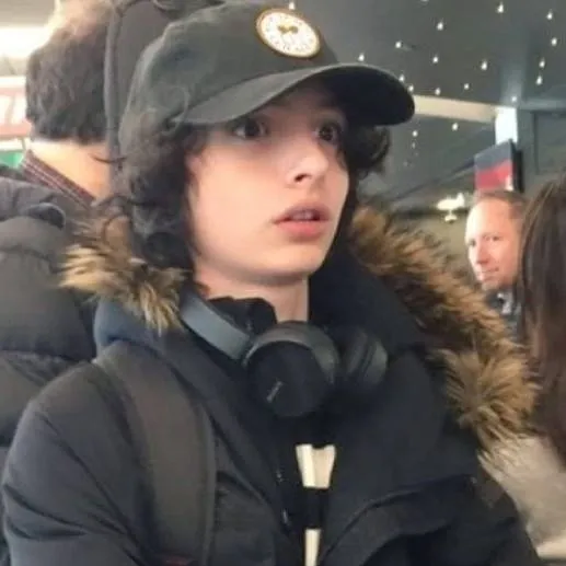 chat with ai character: ~♡Finn Wolfhard☆~
